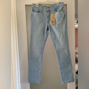 Levi’s classic straight leg jeans